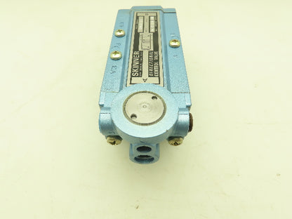 Honeywell Skinner S3A0AEX3 Pneumatic Directional Control Valve 3/8" NPT 150 PSI