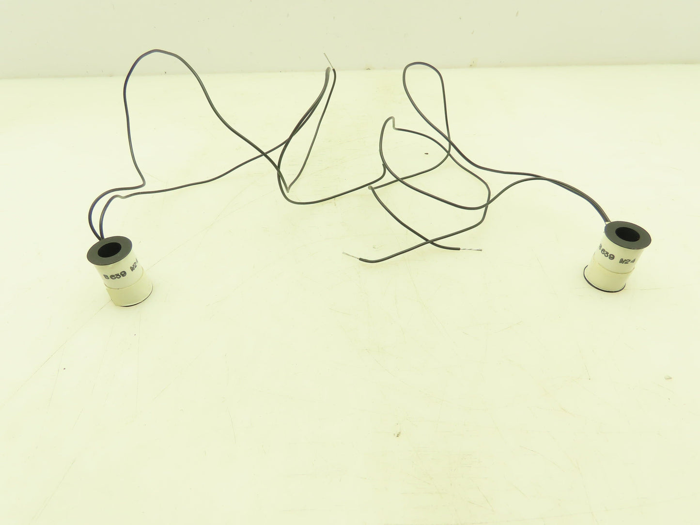 Honeywell Skinner B639 N24 Solenoid Coil 18" Leads Lot of 2
