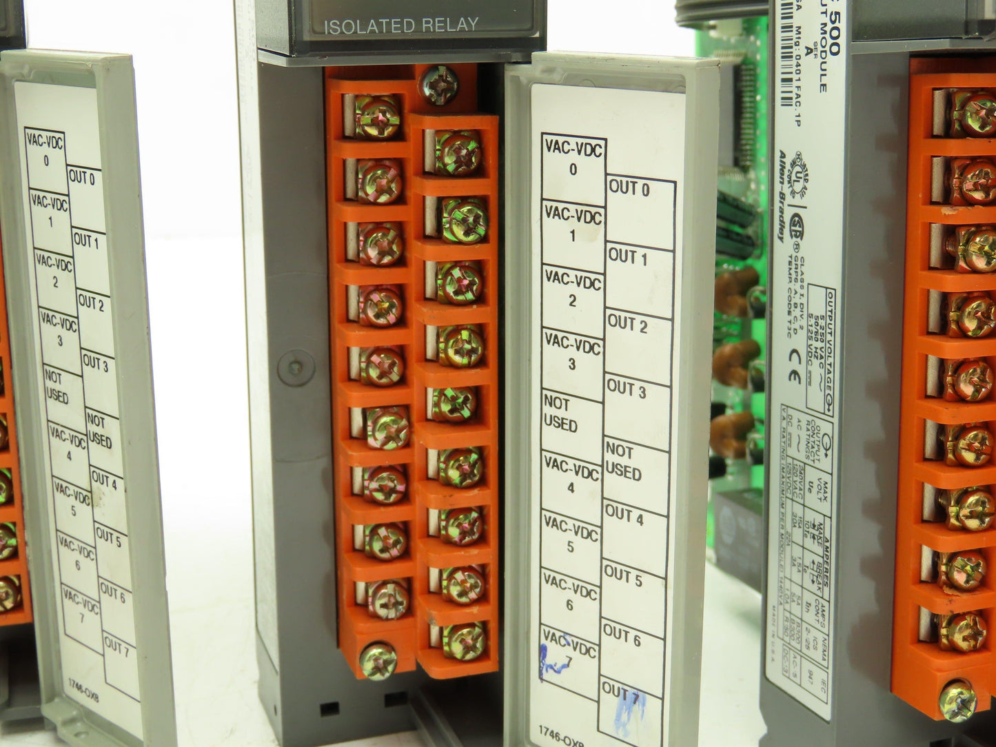 Allen-Bradley 1746-OX8 SLC500 Isolated Relay 8 Pt Output Module Ser A  Lot of 4