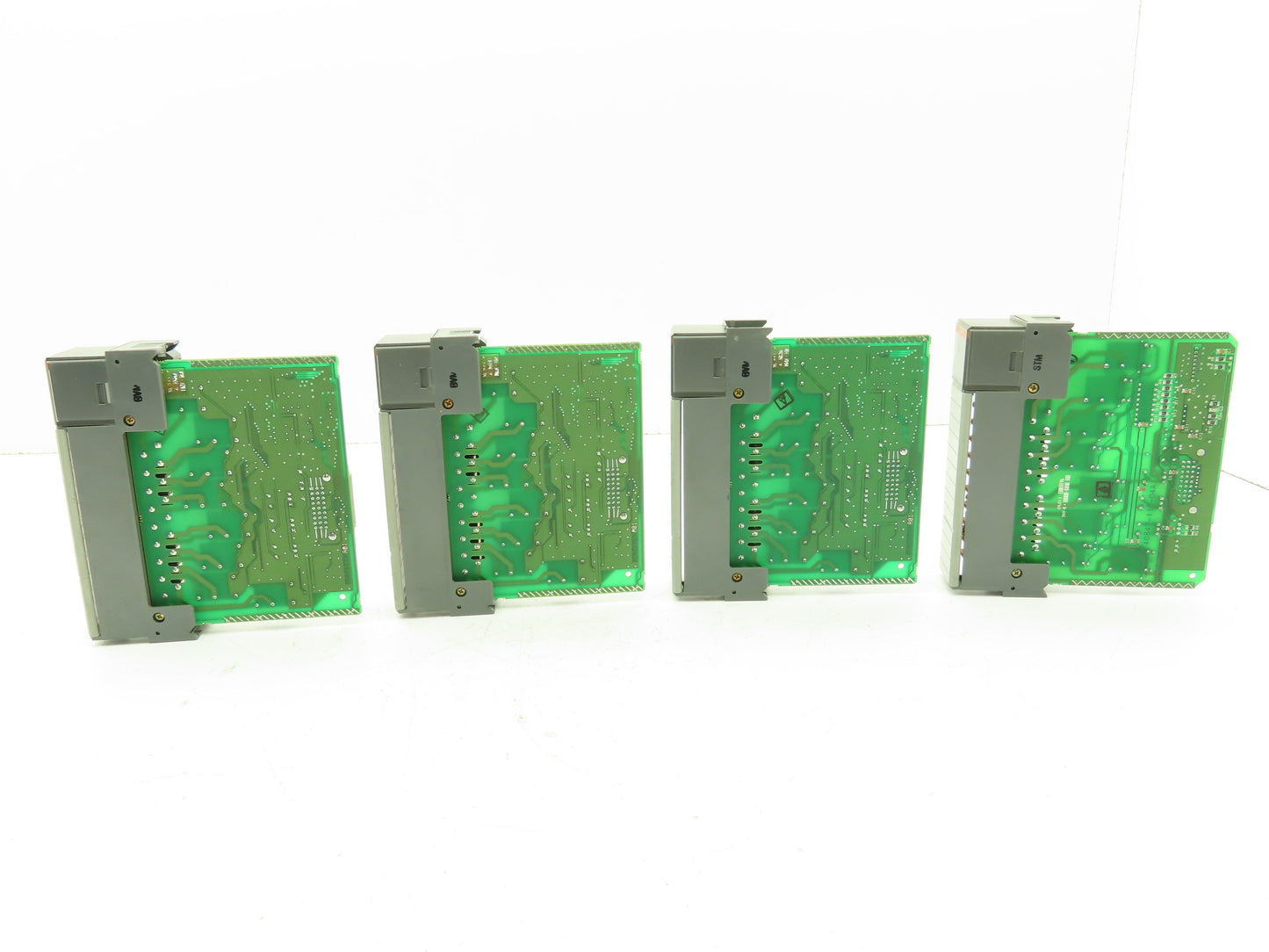 Allen-Bradley 1746-OX8 SLC500 Isolated Relay 8 Pt Output Module Ser A  Lot of 4