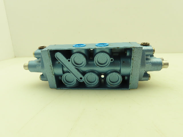 Skinner S3RRJBL3 Directional Control Spool Valve 5-Way 3 Pos 120V 3/8" NPT