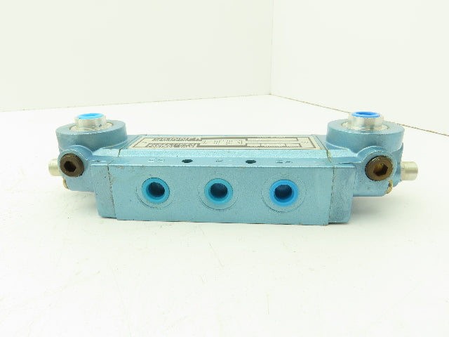 Skinner S3AAGBX2 Pneumatic Directional Control Valve 5-Way 3 Pos 150 PSI 1/4"NPT