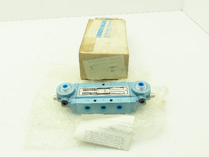 Skinner S3AAGBX2 Pneumatic Directional Control Valve 5-Way 3 Pos 150 PSI 1/4"NPT