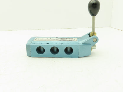 Skinner S3L0GJXX Manual Directional Control Valve 5-Way 3 Pos Spring Return