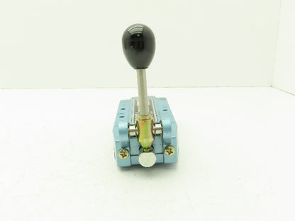 Skinner S3L0GJXX Manual Directional Control Valve 5-Way 3 Pos Spring Return