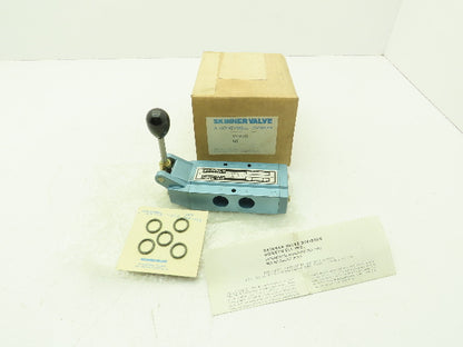 Skinner S3L0GJXX Manual Directional Control Valve 5-Way 3 Pos Spring Return