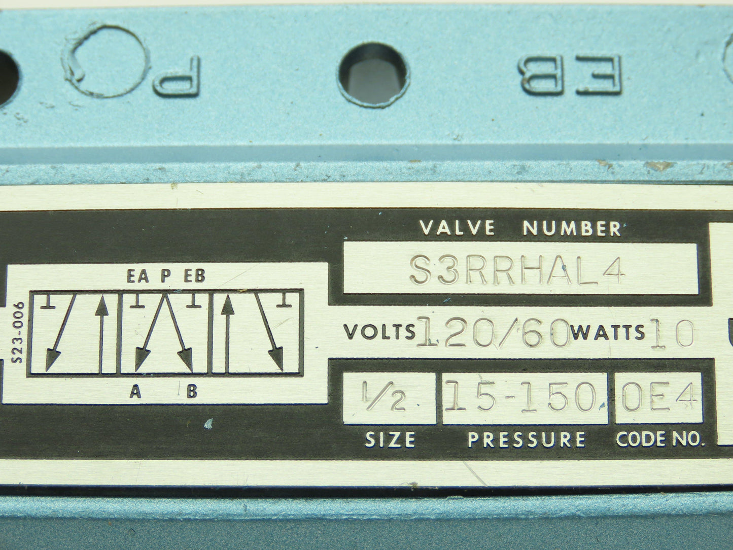 Skinner S3RRHAL4 Directional Control Valve 5-Way 3 Pos 120V 150 PSI 1/2" NPT