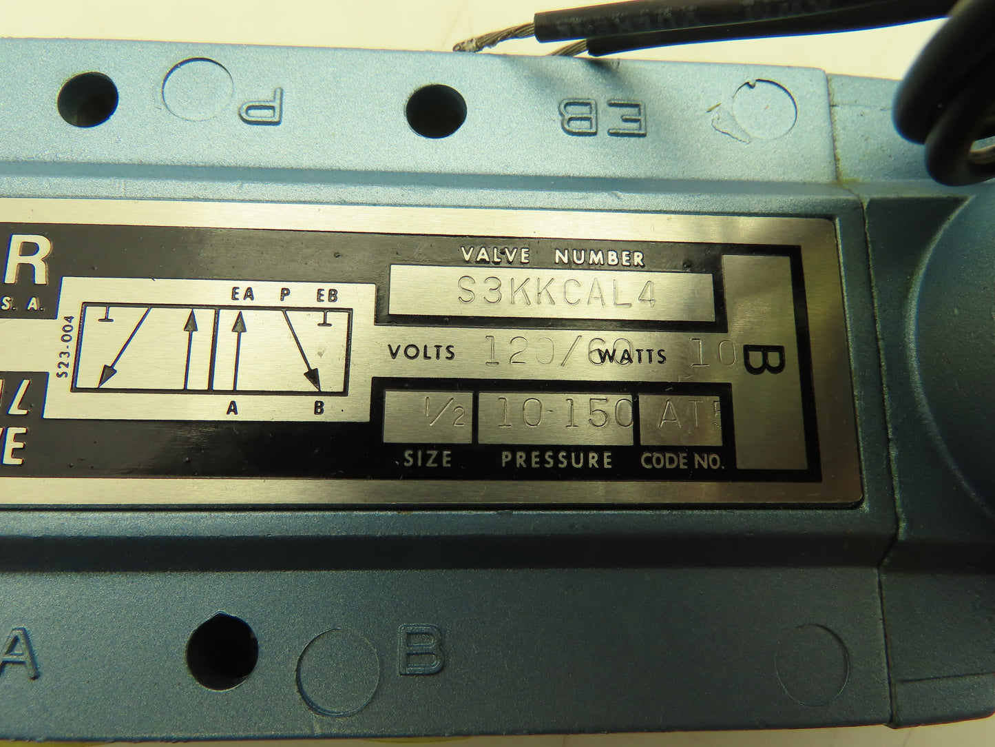Skinner S3KKCAL4 Directional Control Valve 5-Way 2 Pos 120V 150 PSI 1/2" NPT