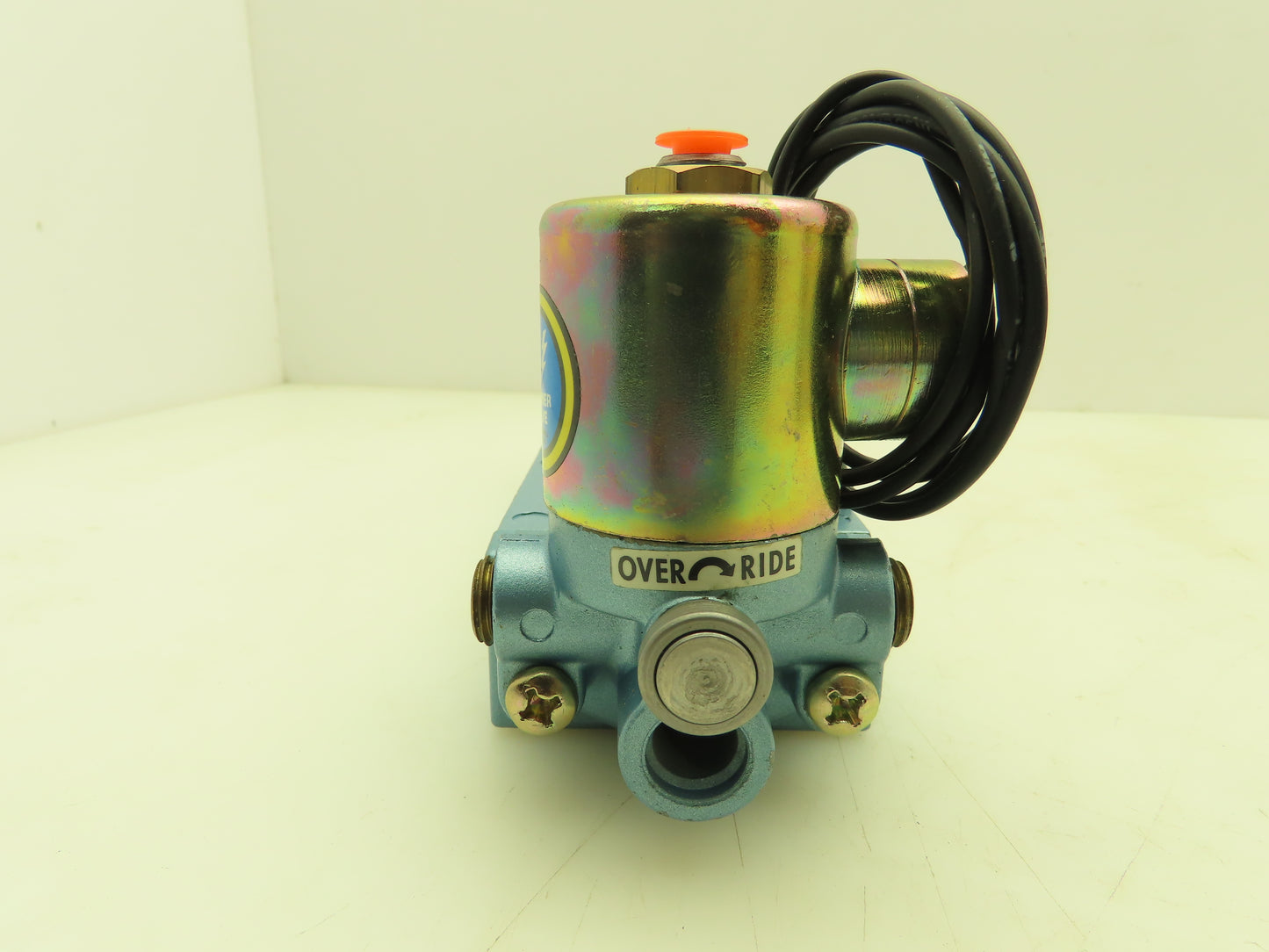 Skinner S3KKCAL4 Directional Control Valve 5-Way 2 Pos 120V 150 PSI 1/2" NPT