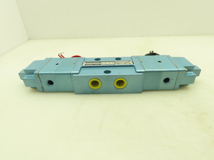 Skinner S4KKJAL4 Pneumatic Directional Control Valve 5-Way 3Pos 120V 150PSI 1/2"