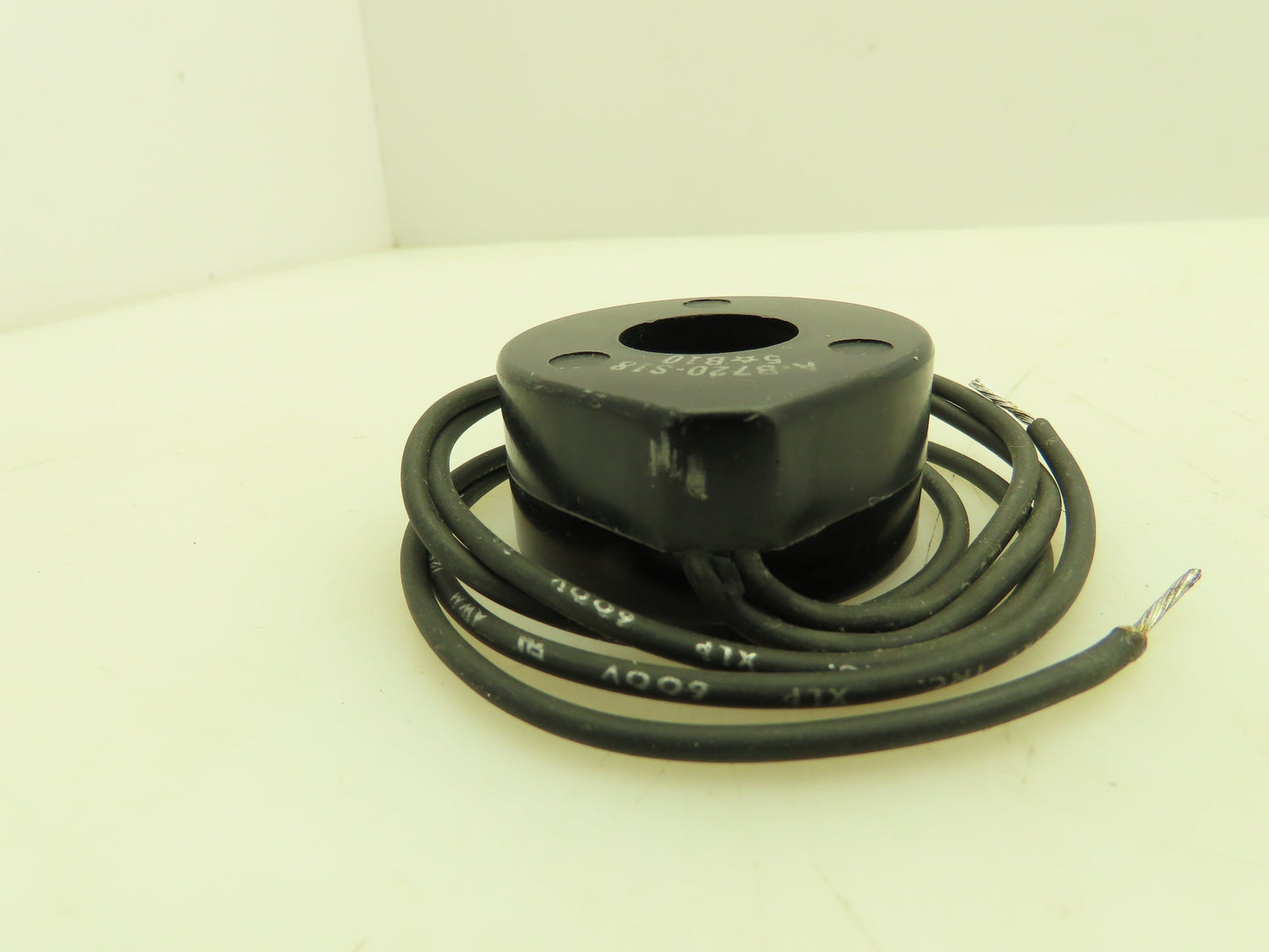 Honeywell Skinner A-B720-S18 Valve Solenoid Coil Black 18" Leads