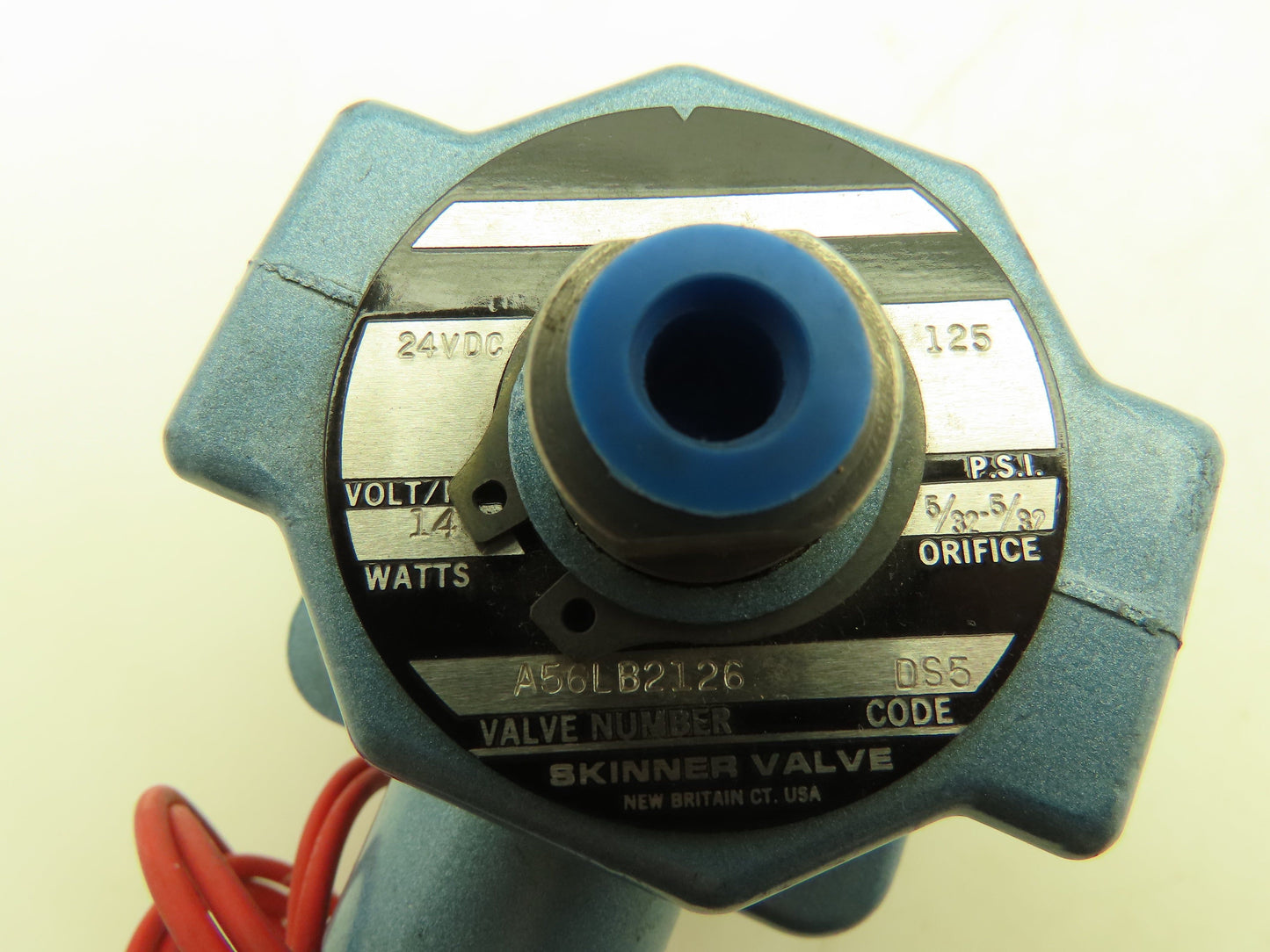 Honeywell Skinner A56LB2126 Solenoid Valve 3 Way NO 125 PSI 24 VDC 1/4" NPT