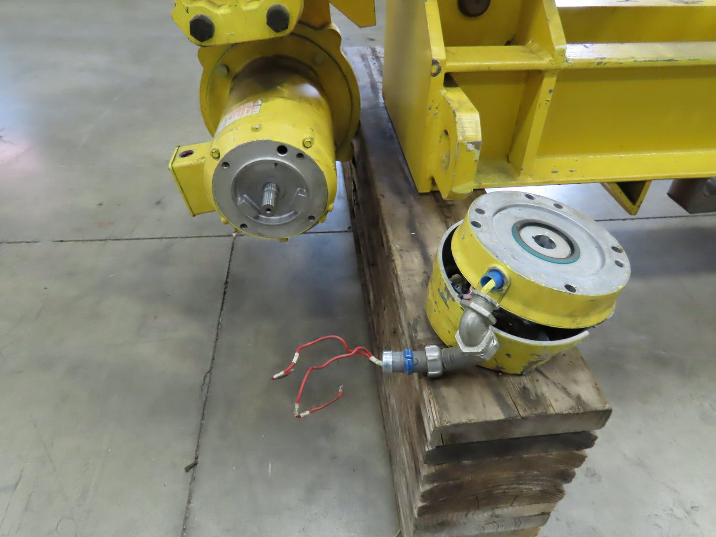 Cleveland Tramrail 15 Ton Underhung Bridge Crane Motorized End Truck Drive 5 Hp