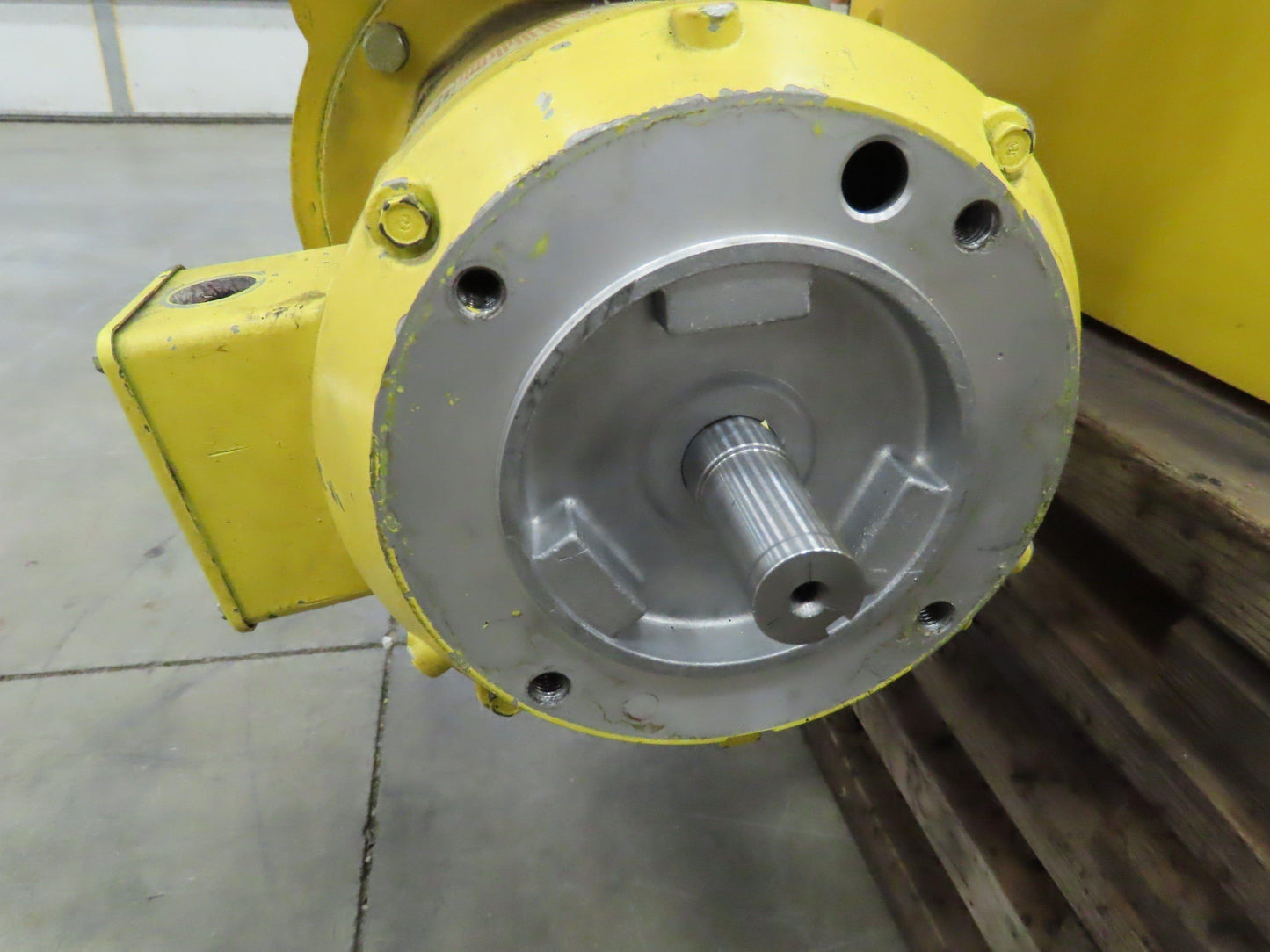 Cleveland Tramrail 15 Ton Underhung Bridge Crane Motorized End Truck Drive 5 Hp