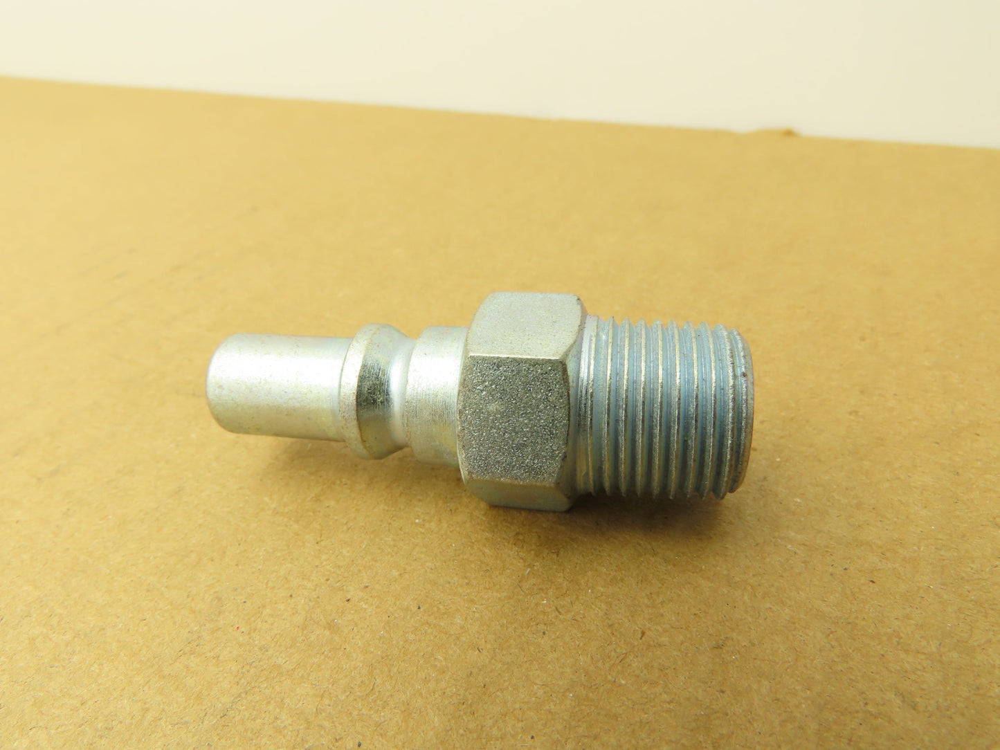 Aro Pneumatic Air Quick Connector 7/16" OD 3/8" NPT Lot of 38