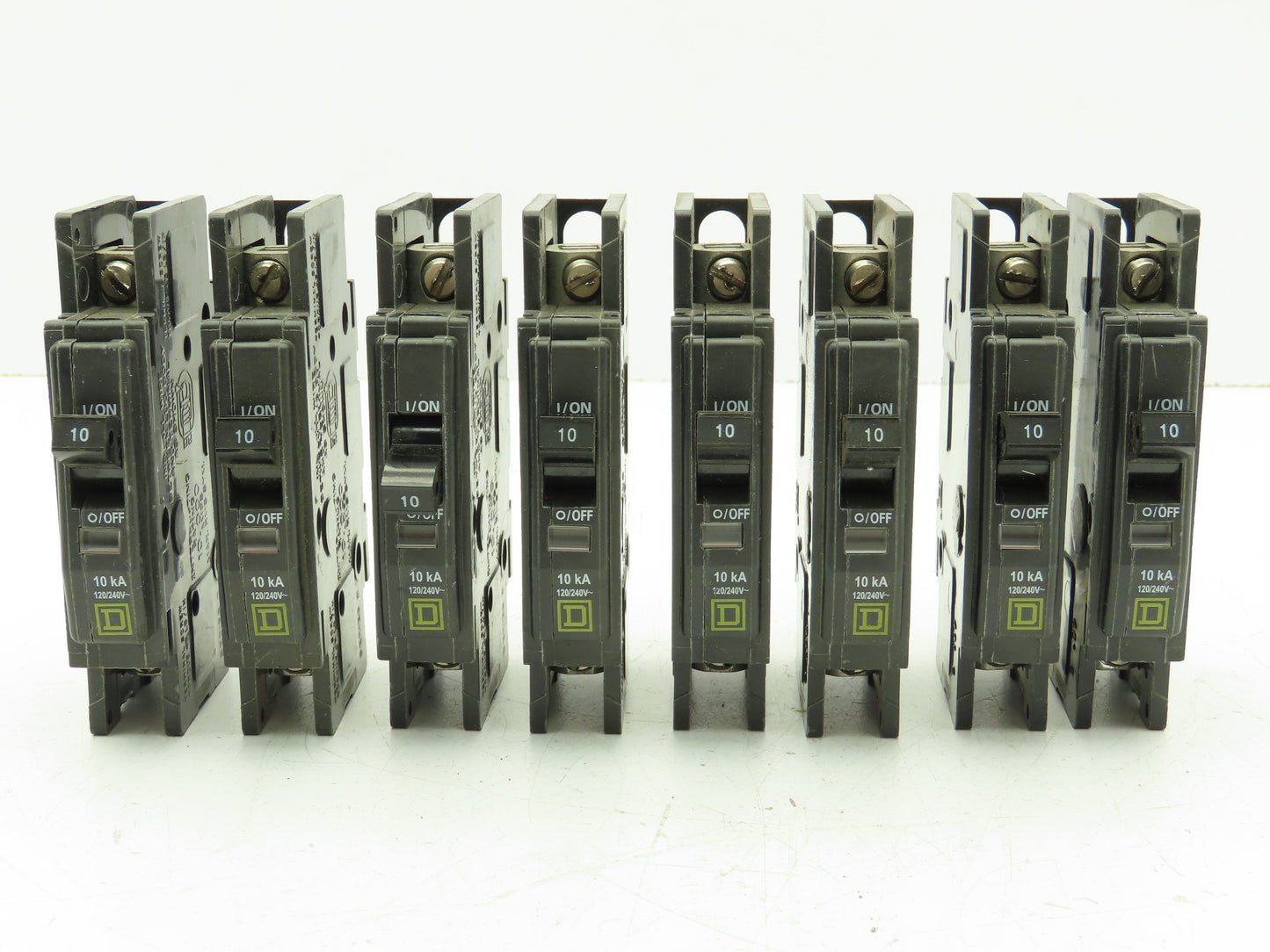 Square D Series 3 Mini Circuit Breaker 10A 1-Pole 120/240V DIN Rail  Lot of 8