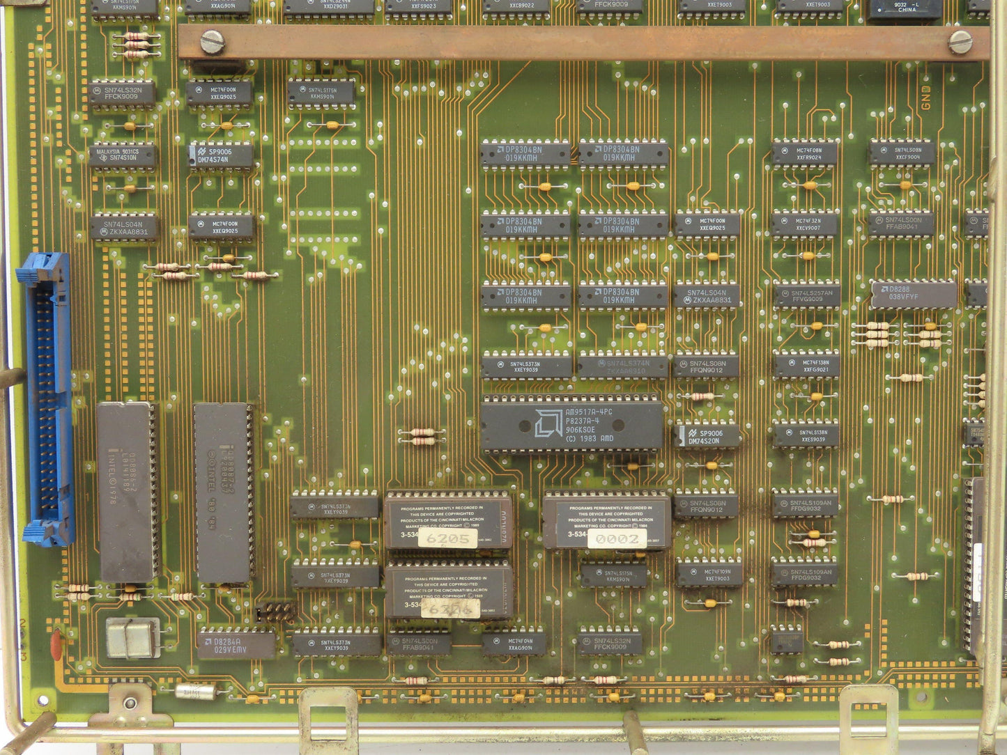 Cincinnati Milacron 3-533-0822GB Motherboard Circuit Board Rack
