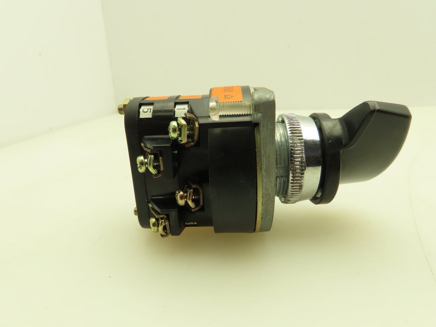 Fuji F-1M3205H1B Rotary Selector Switch 3 Position 600V 10A Commutator