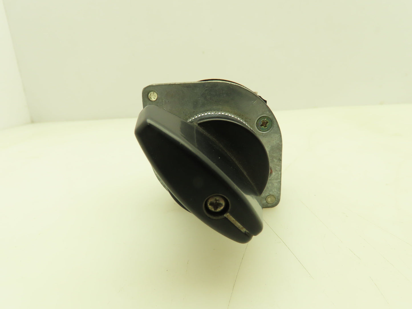 Fuji F-1M3205H1B Rotary Selector Switch 3 Position 600V 10A Commutator