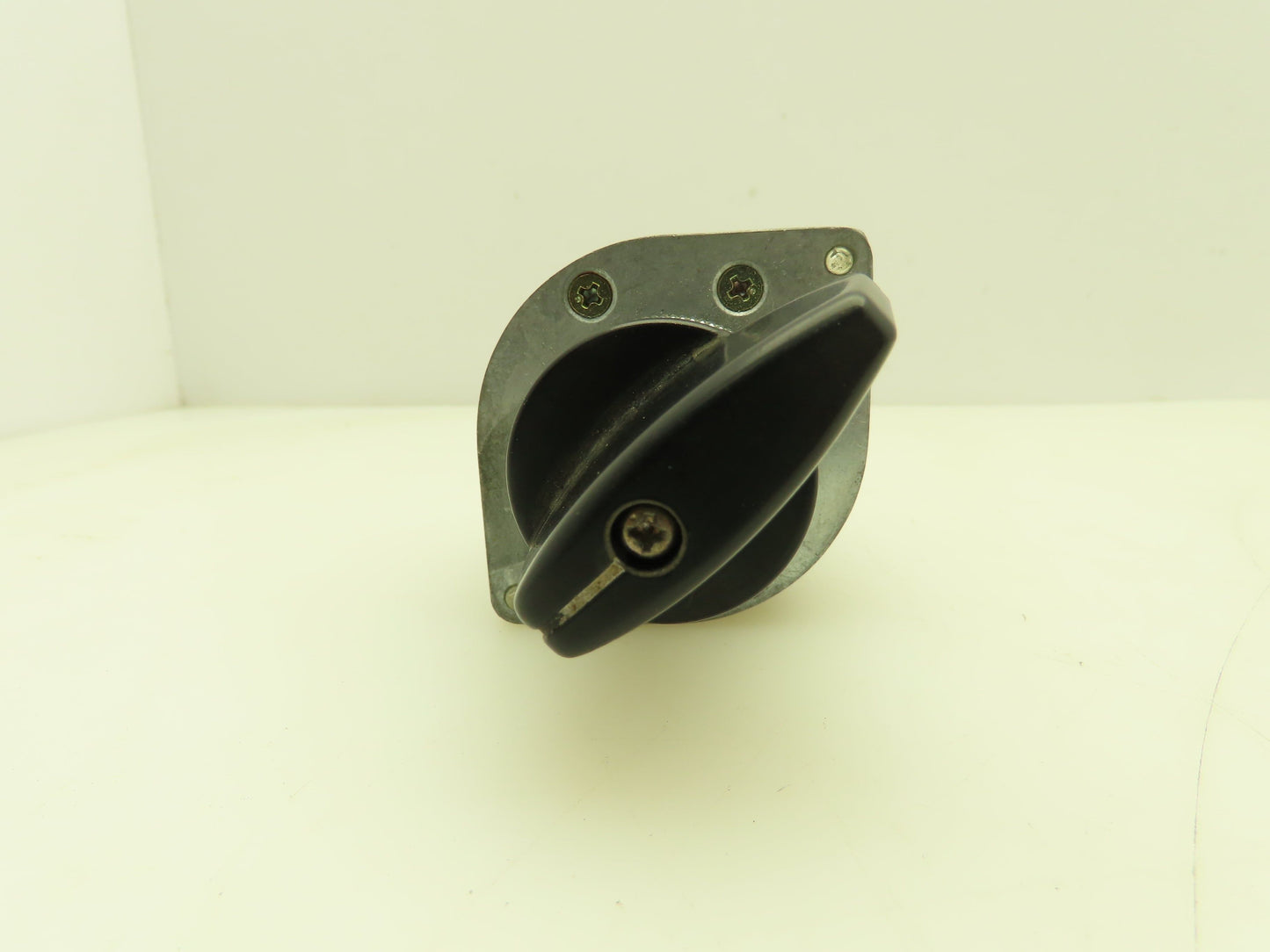 Fuji F-1M3205H1B Rotary Selector Switch 3 Position 600V 10A Commutator