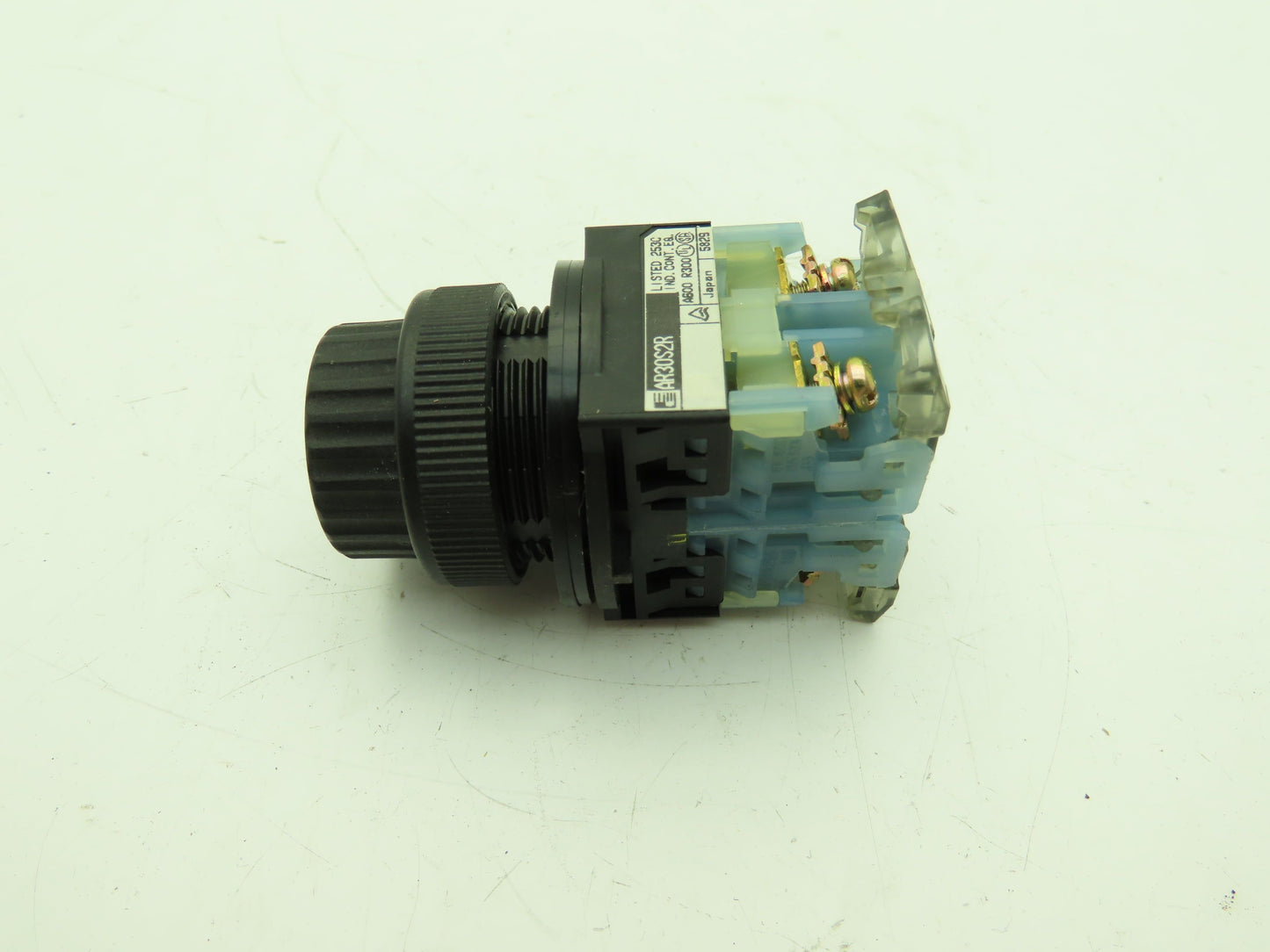 Fuji AR30S2R Combination Push Button Selector Switch NO Contacts Lot of 4