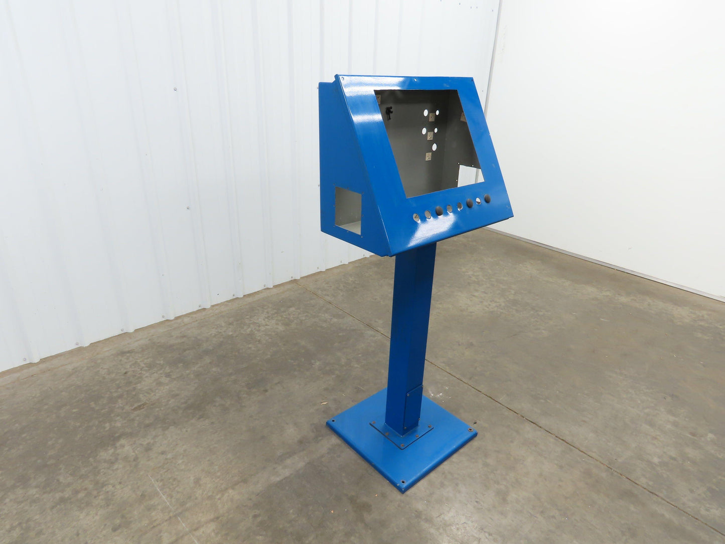 Operator Workstation Front Sloping Operator Interface Electrical Enclosure Panel