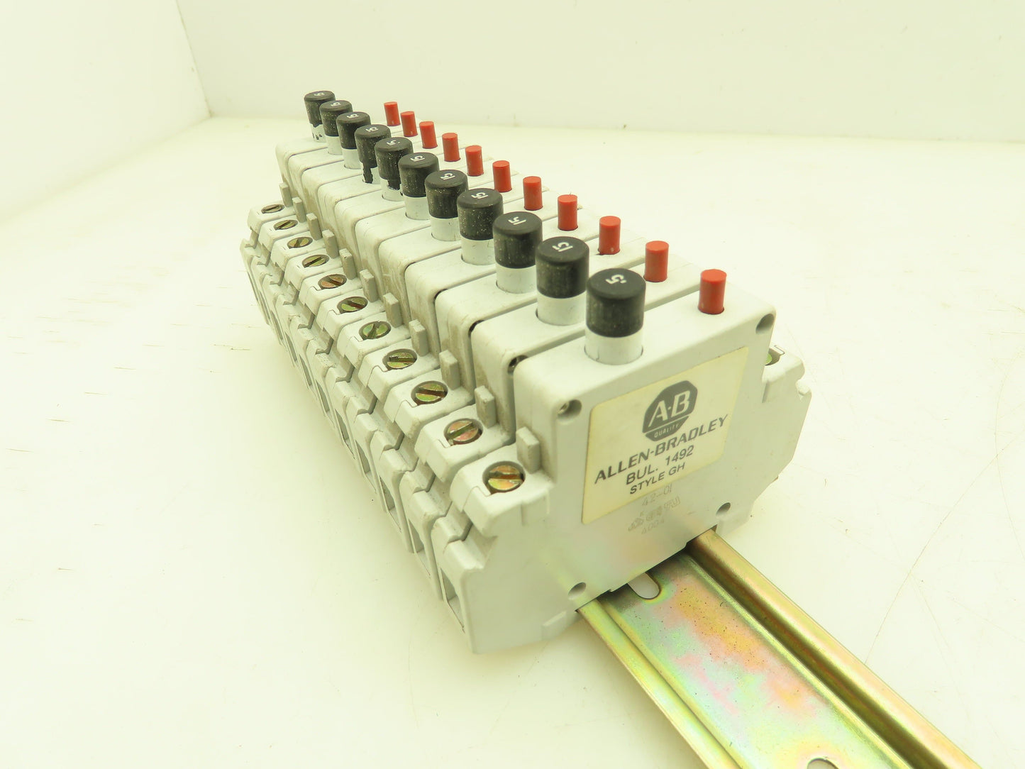 Allen Bradley 1492-GH150 Mini Circuit Breaker 15A 125V Ser A Style GH Lot of 11