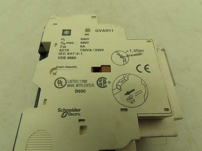 Square D Telemecanique Manual Motor Starter Contactor 3Ph 2.5A 690V 120V Coil