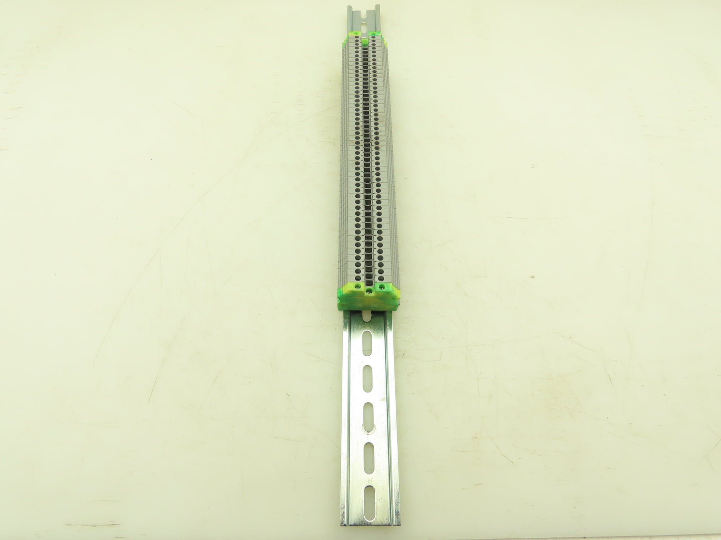 Konnect-It KN-T12 Terminal Block 600V 20A Lot of 49