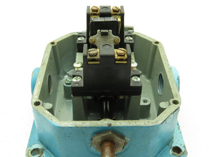 Rees 04944-000 Rope/Cable Operated Switch NO/NC Contacts R/L Hand 15Lb 250V Max