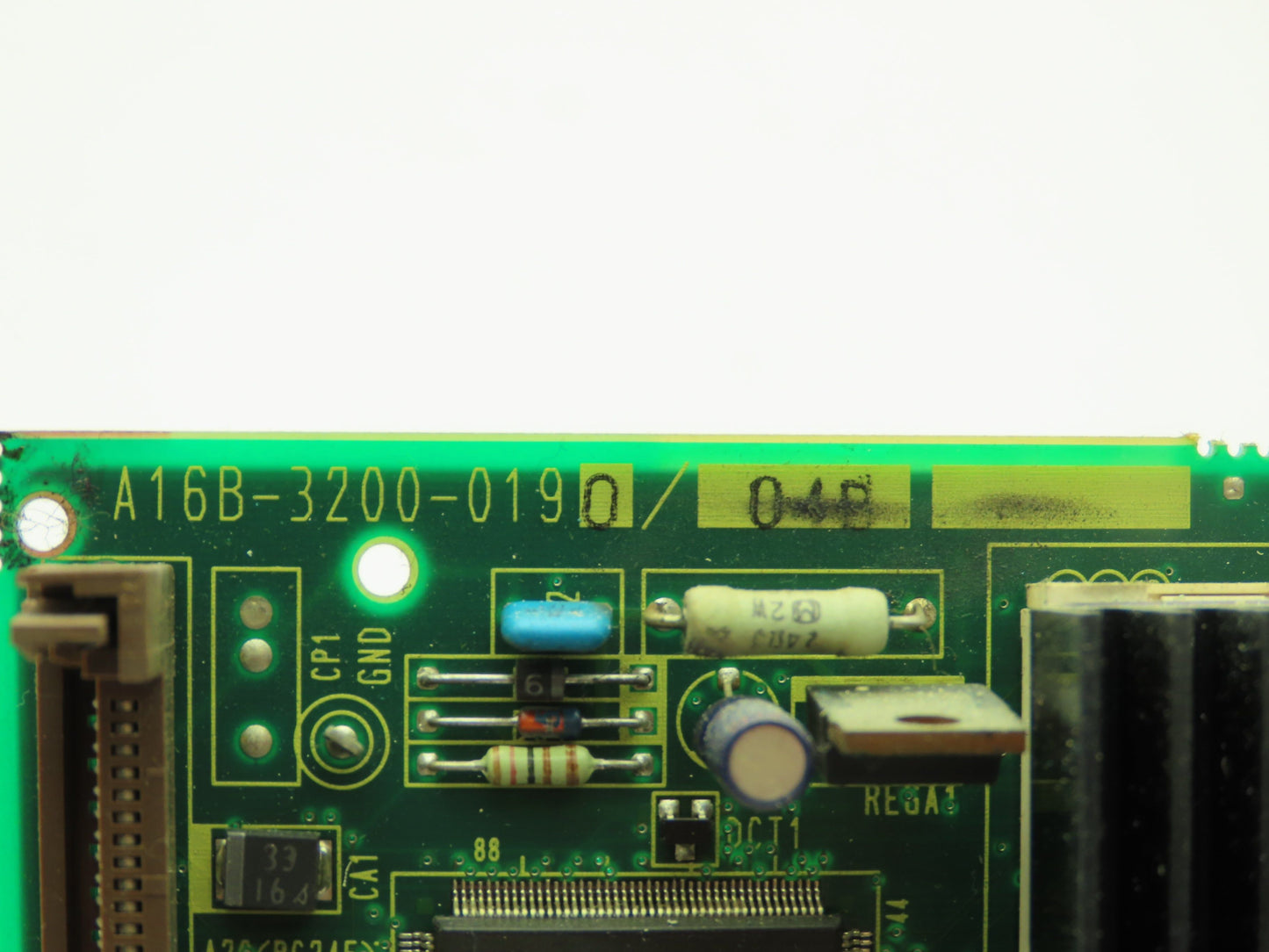 Fanuc A16B-3200-0190/04B Main PCU Board Servo Control