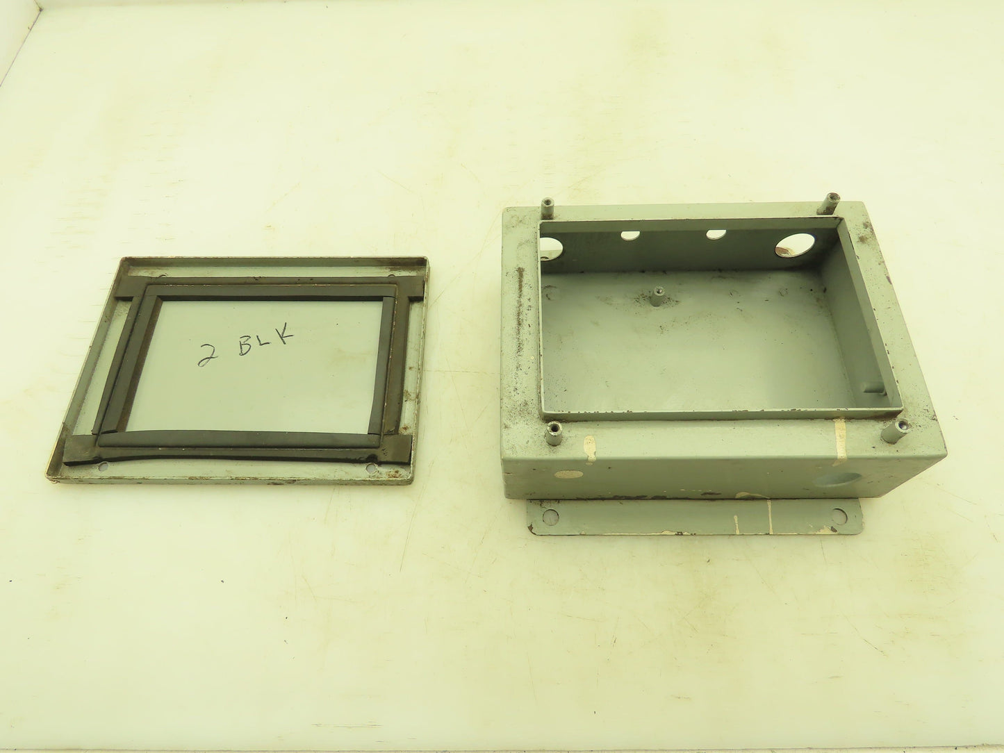 Graco 1 115125 Electrical Control Box 6x8x2.5"
