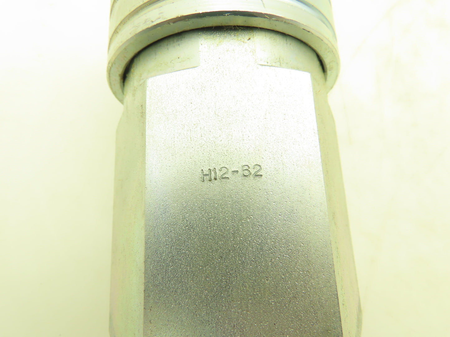 Parker H12-62 Hydraulic Steel Quick Coupler 1-1/2" Body 1" FNPT 60 Series