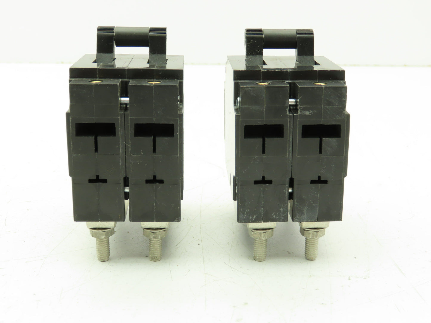 Eaton AM2R-D3-LC-07-D-A Circuit Breaker 1-2 Pole 30A 80/250V  Lot of 2