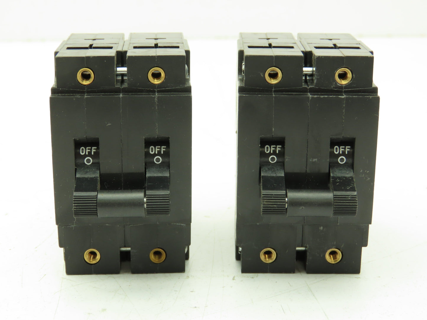 Eaton AM2R-D3-LC-07-D-A Circuit Breaker 1-2 Pole 30A 80/250V  Lot of 2