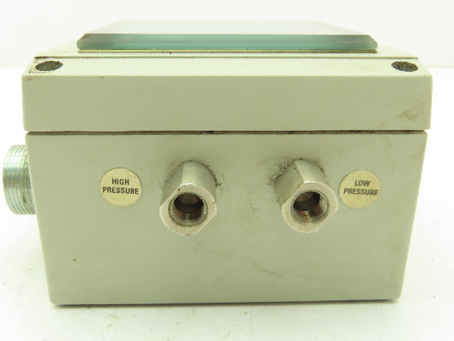 Dwyer DH11-002 Differential Pressure Controller Selectable 0.2500" WC