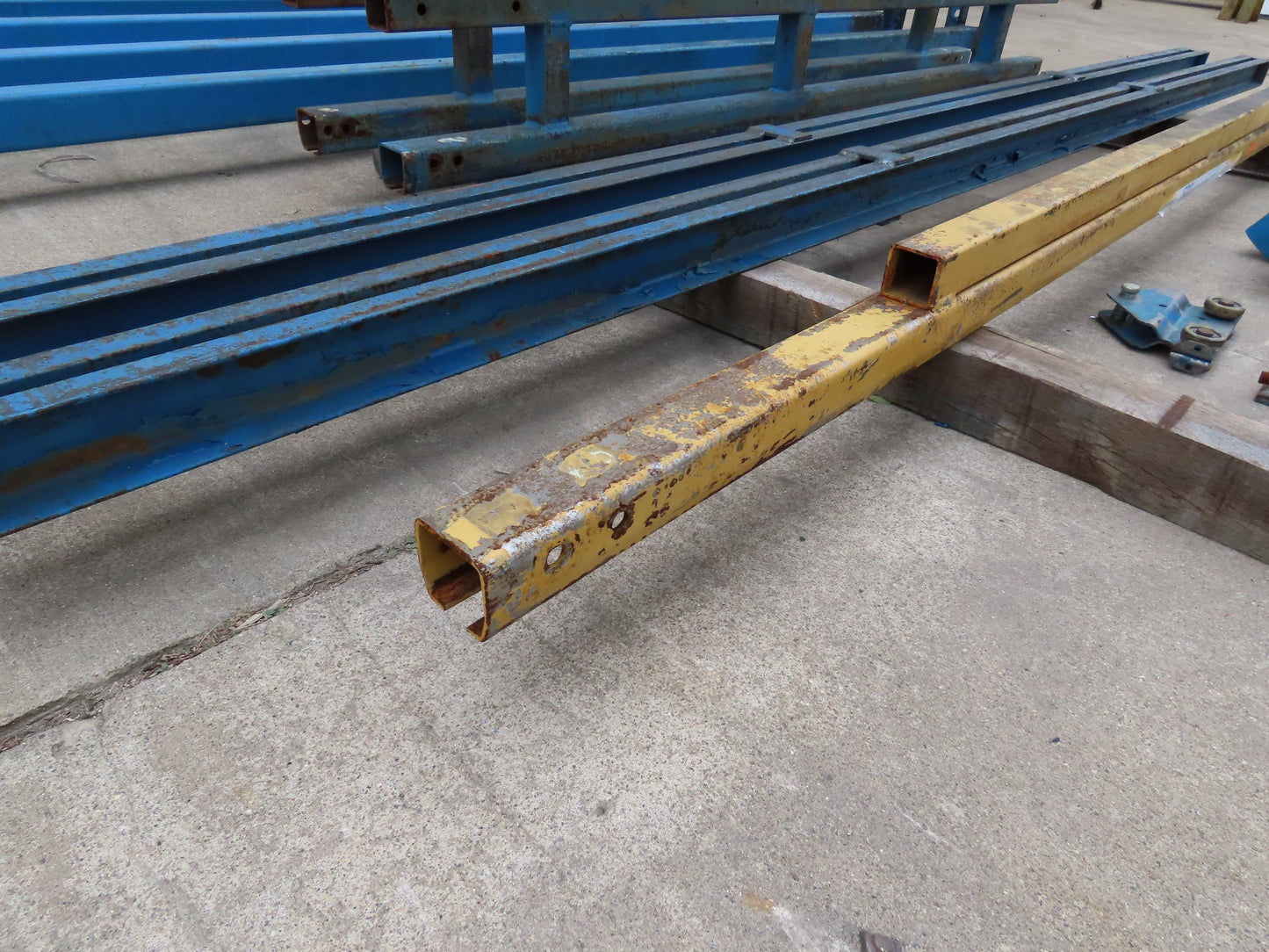 Gorbel 1/4 Ton 500 Lb Free Standing Workstation Bridge Crane 8' Span 7' Runway