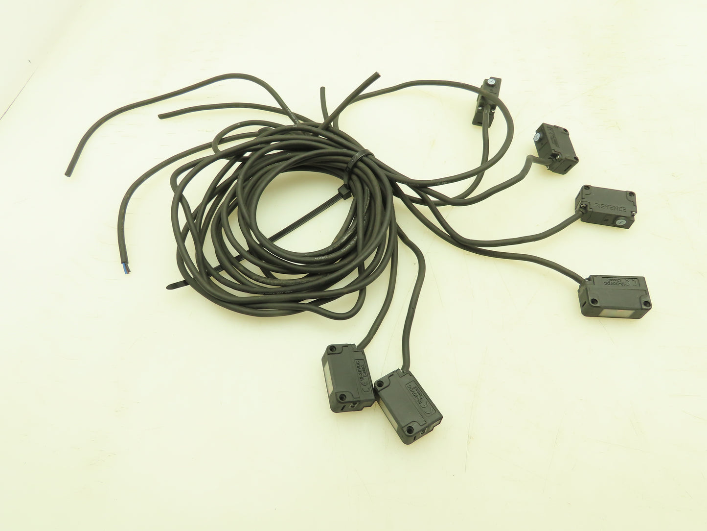 Keyence PZ-G51NR Photoelectric LED Sensor Receiver 10-30VDC   Lot of 6