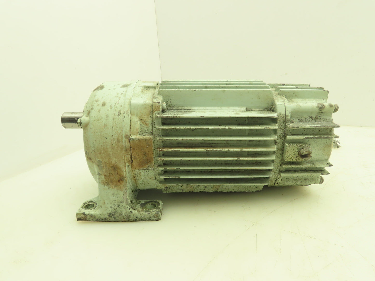 Fuji Electric MGC14A002S030G Parallel Shaft Gearmotor 30:1 200W 220V Brake Motor