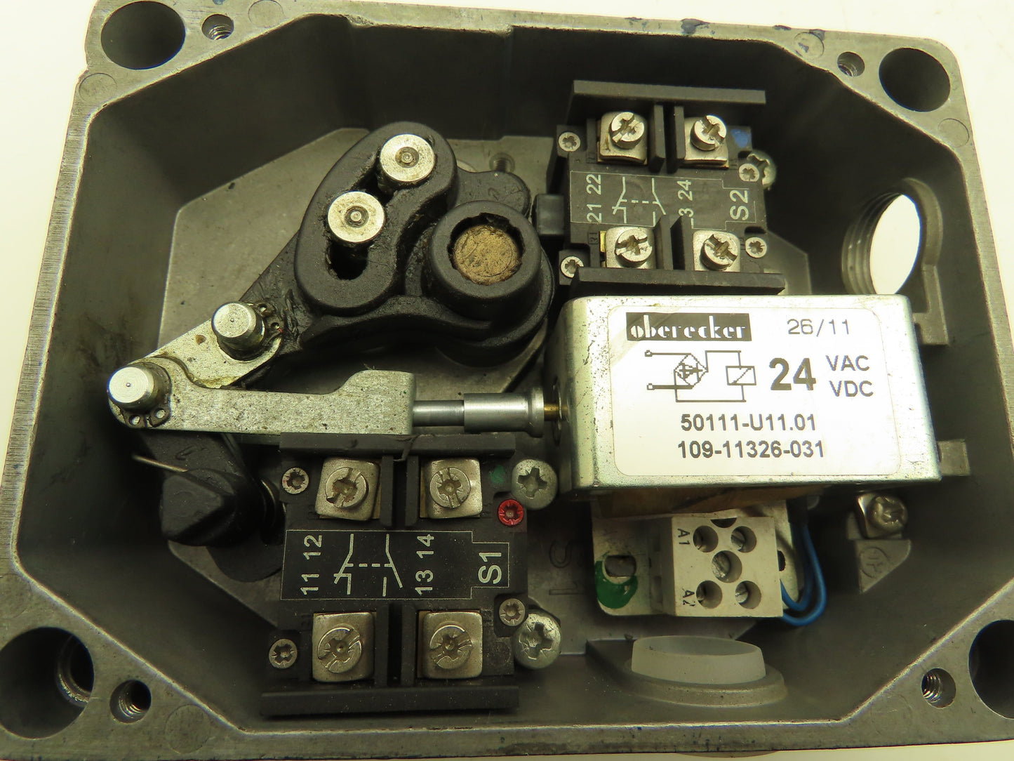 Schmersal AZM 415-22ZPK-M20-24VAC/DC Safety Interlock Switch 230VAC 24V AC/DC