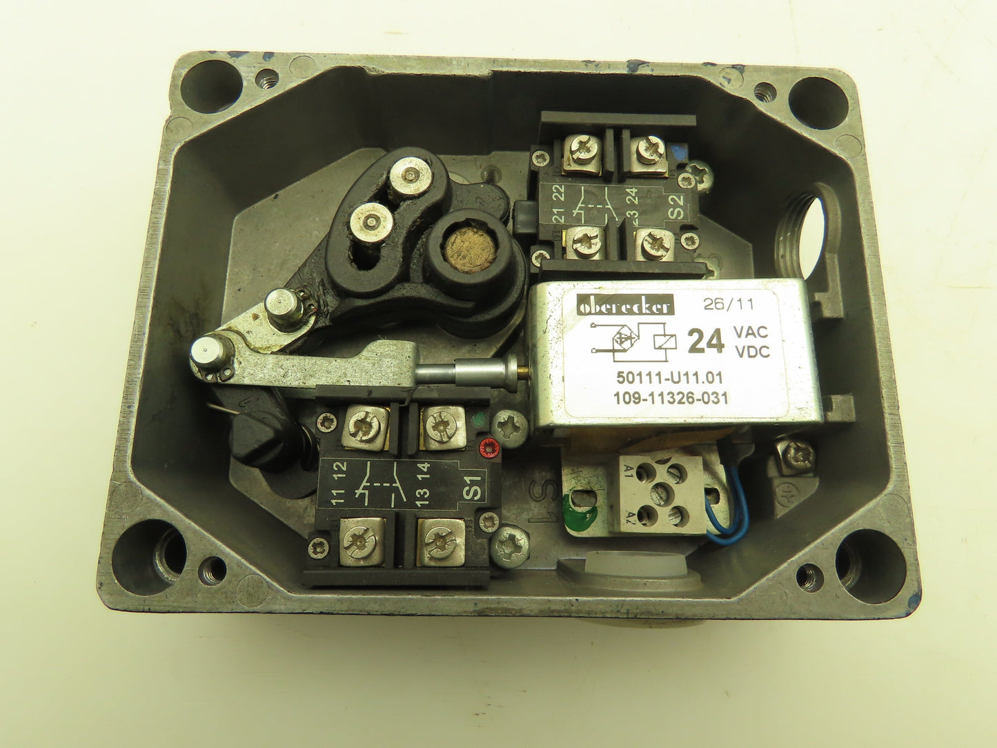 Schmersal AZM 415-22ZPK-M20-24VAC/DC Safety Interlock Switch 230VAC 24V AC/DC