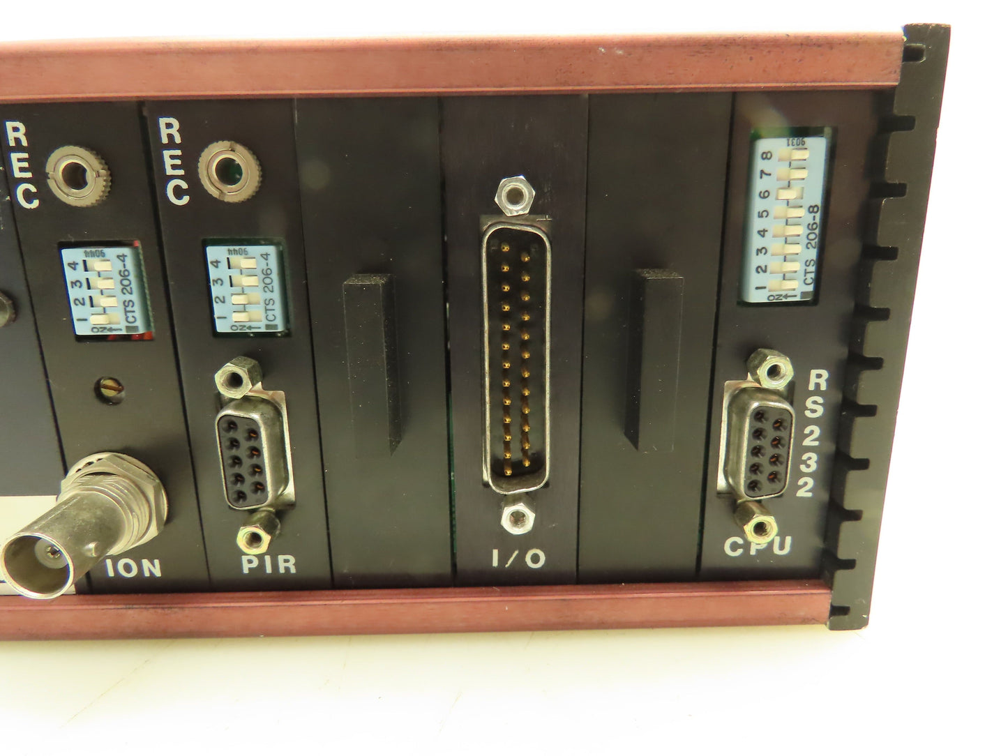 Leybold Inficon IG3 Digital Vacuum Gauge Controller 850-200-G1