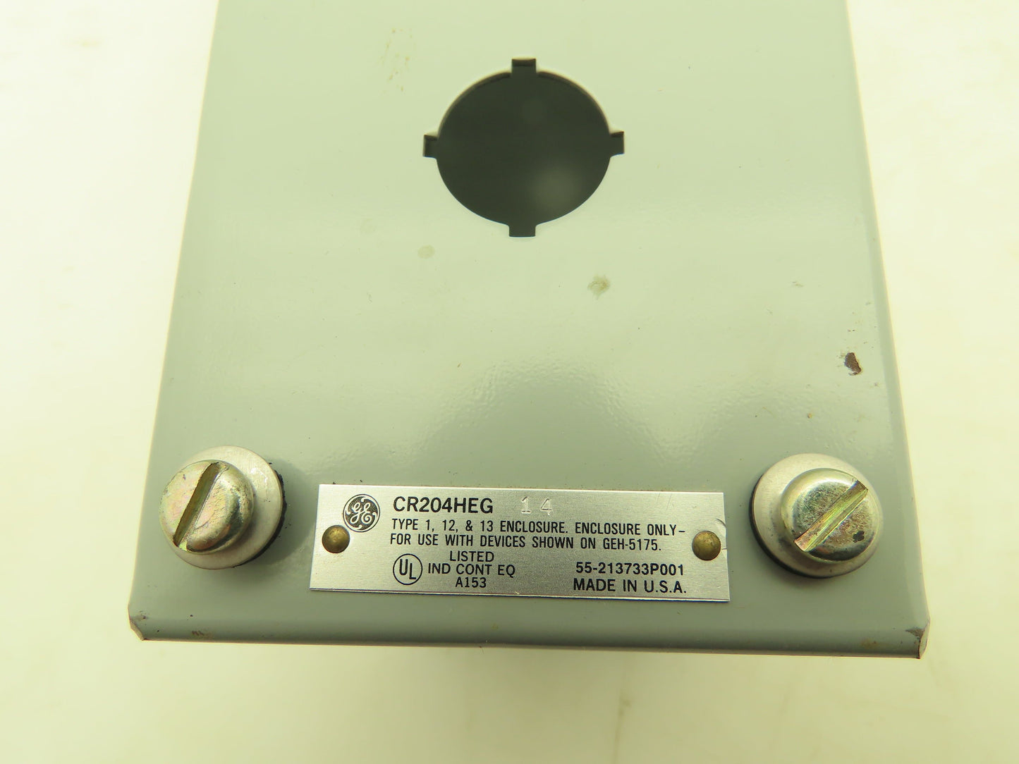 GE CR204HEG14 Steel Enclosure 4-Hole Control Station 22.5mm Pushbutton