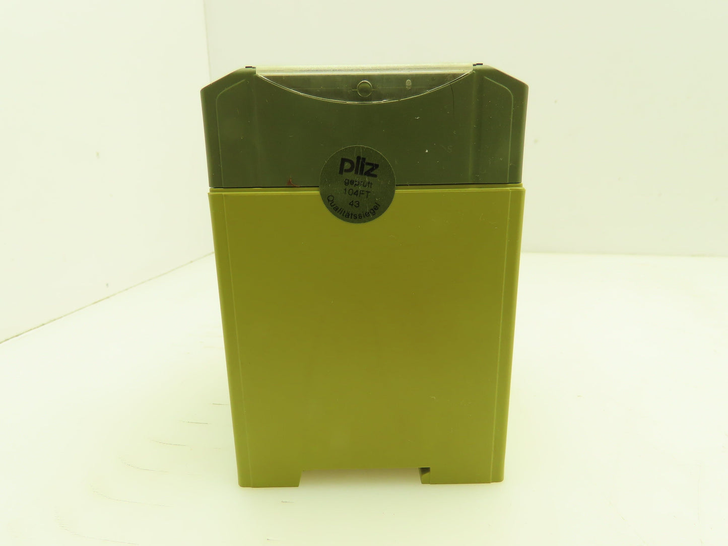 Pilz PNOZ 4 24 V DC 3S1S10 Safety Control Relay E Stop 24V 474995