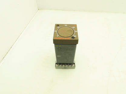 Omega 6102-J-0/300C Temperature Controller w/Base 0-300° C 230V 10A 6100 Series