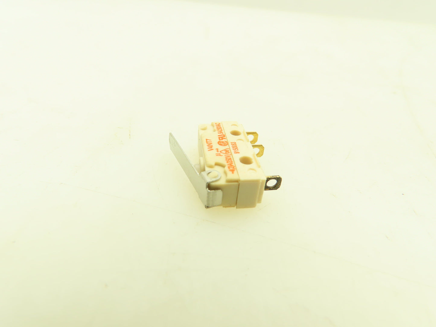 Burgess V4NT7 Snap-Action Microswitch Lever Switch 5A 250V   Lot of 4