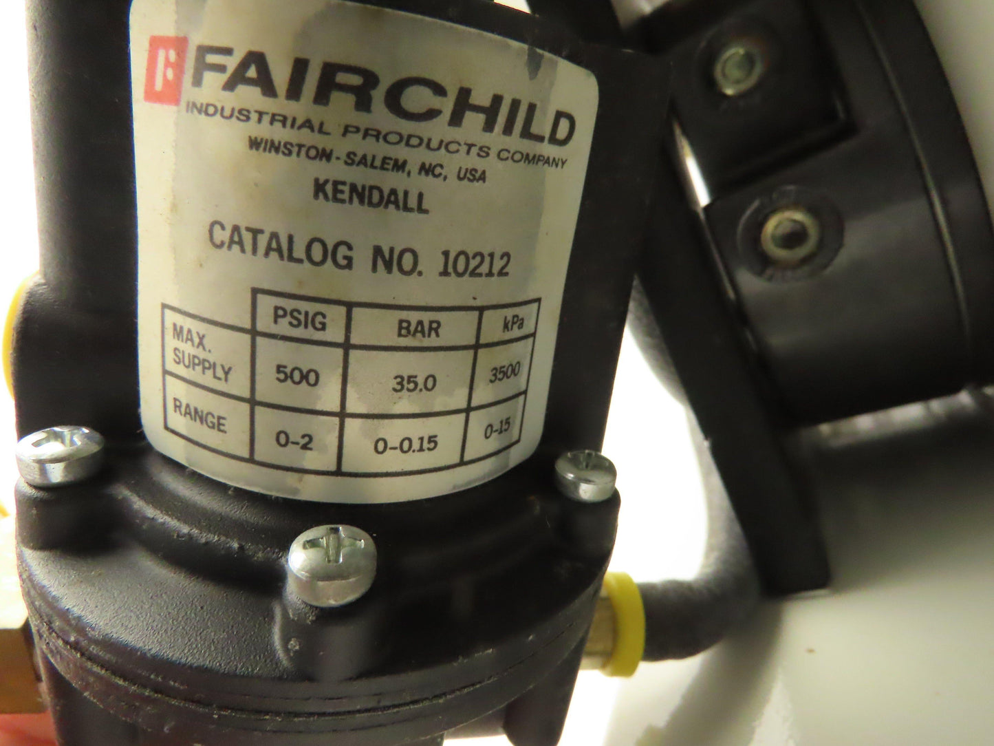 Honeywell Dwyer Fairchild Magnehelic Pressure Gauge Regulator Assembly 0-15 WC