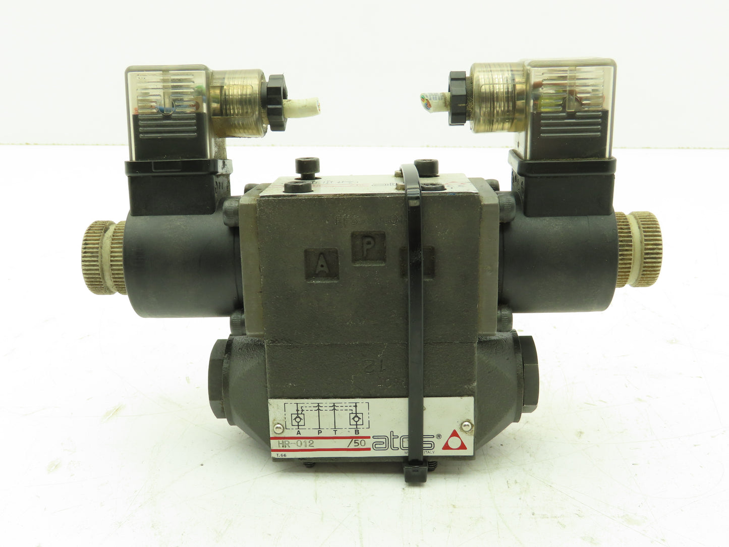 Atos DHU-0710/18 Hydraulic Directional Control Solenoid Valve 4/3-Pos 110VDC
