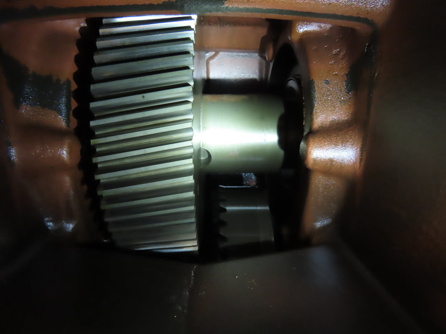 Flender R61-226-014-2-2 Type K121 Gear Reducer 85.09-1 Ratio 19.1/6.4hp