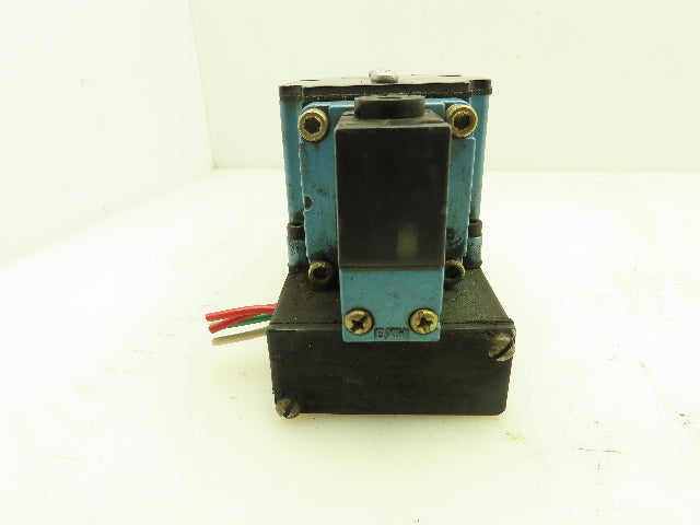 MAC 6521B-211-PM-111DA Pneumatic Double Solenoid Valve 4/2-Pos 120V w/Sub-Base